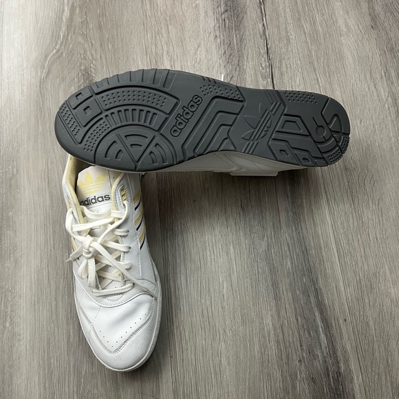 Adidas A R Low Leather Trainers BD7840 US 13 White/Grey/Yellow/Black ✨brand new✨ - Picture 5 of 6